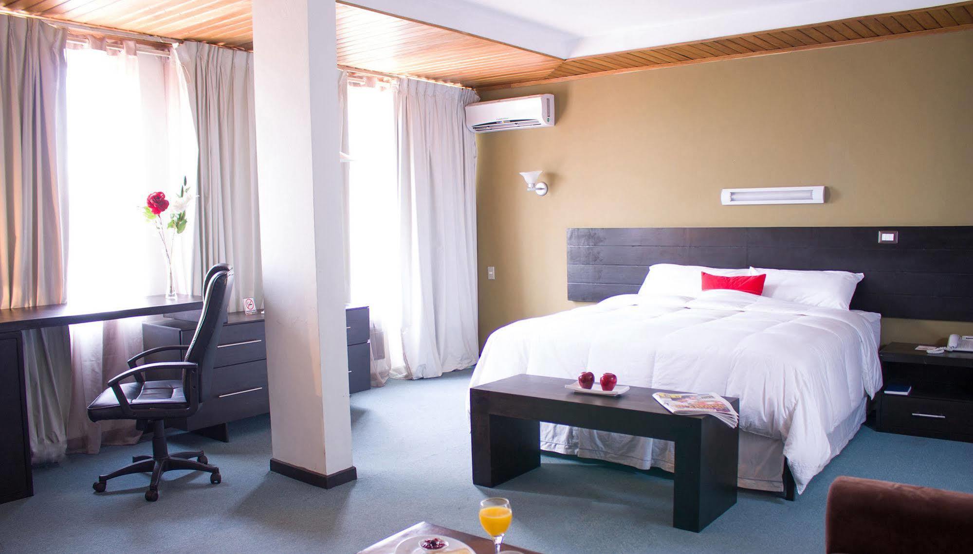 Hotel Ramada 3*